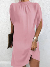 Load image into Gallery viewer, Batwing Sleeves Loose Geometric Pleated Printed Round-Neck Mini Dresses