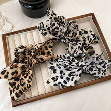 Load image into Gallery viewer, ANIMAL BOHO VINTAGE HAIR CLAW CLIPS | 40H1029