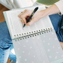 Load image into Gallery viewer, Countdown to Baby Undated Pregnancy Planner