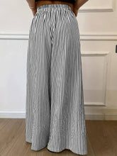 Load image into Gallery viewer, Casual Pocketed Striped Wide-Leg Pants