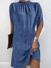 Load image into Gallery viewer, Batwing Sleeves Loose Geometric Pleated Printed Round-Neck Mini Dresses