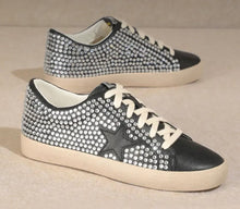 Load image into Gallery viewer, Miracle Mile Joanne Shoe
