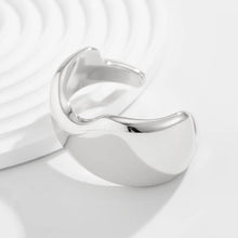 Load image into Gallery viewer, LUXURY IRREGULAR SHAPE CUFF BANGLE | 40B5187
