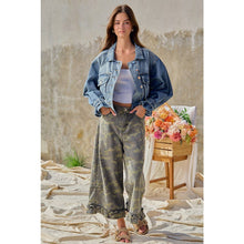 Load image into Gallery viewer, CAMOUFLAGE DENIM RUFFLED HEM MID RISE BLOOMER PANTS
