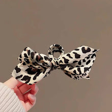 Load image into Gallery viewer, ANIMAL BOHO VINTAGE HAIR CLAW CLIPS | 40H1029
