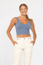 Load image into Gallery viewer, AT-AO8158 Ribbed Seamless Cropped Tank Top
