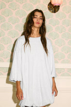 Load image into Gallery viewer, D4407 Puff-sleeve Relaxed Bubble Hem Mini Dress
