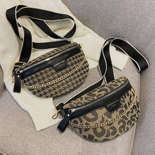 Load image into Gallery viewer, LEOPARD PRINT BLACK CHAIN STRAP FANNY BELT BAG_CWAB0923

