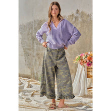 Load image into Gallery viewer, CAMOUFLAGE DENIM RUFFLED HEM MID RISE BLOOMER PANTS

