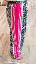 Load image into Gallery viewer, Wild Vintage Leopard Print Patchwork Pants
