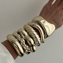 Load image into Gallery viewer, LUXURY IRREGULAR SHAPE CUFF BANGLE | 40B5187
