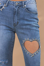Load image into Gallery viewer, 22300P - Crop Stretch Ankle Button Heart Cut Out Denim Jeans
