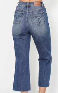 Judy Blue dark wash Capri