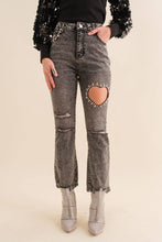 Load image into Gallery viewer, 22300P - Crop Stretch Ankle Button Heart Cut Out Denim Jeans
