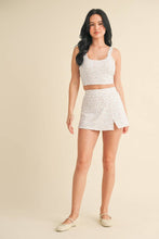 Load image into Gallery viewer, Ditsy Print Twist Back Crop Tank
