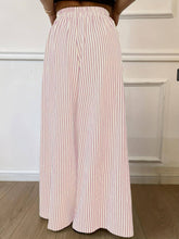 Load image into Gallery viewer, Casual Pocketed Striped Wide-Leg Pants
