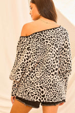 Load image into Gallery viewer, Long Bubble Sleeve Leopard Print Sweater
