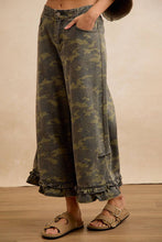 Load image into Gallery viewer, CAMOUFLAGE DENIM RUFFLED HEM MID RISE BLOOMER PANTS
