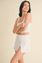 Load image into Gallery viewer, Ditsy Print Twist Back Crop Tank
