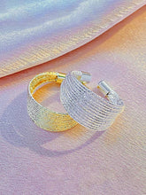 Load image into Gallery viewer, Adjustable Hollow Sequined Solid Color Rings Accessories
