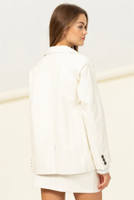 Load image into Gallery viewer, VEGAN LEATHER OVERSIZED CREAM BLAZER
